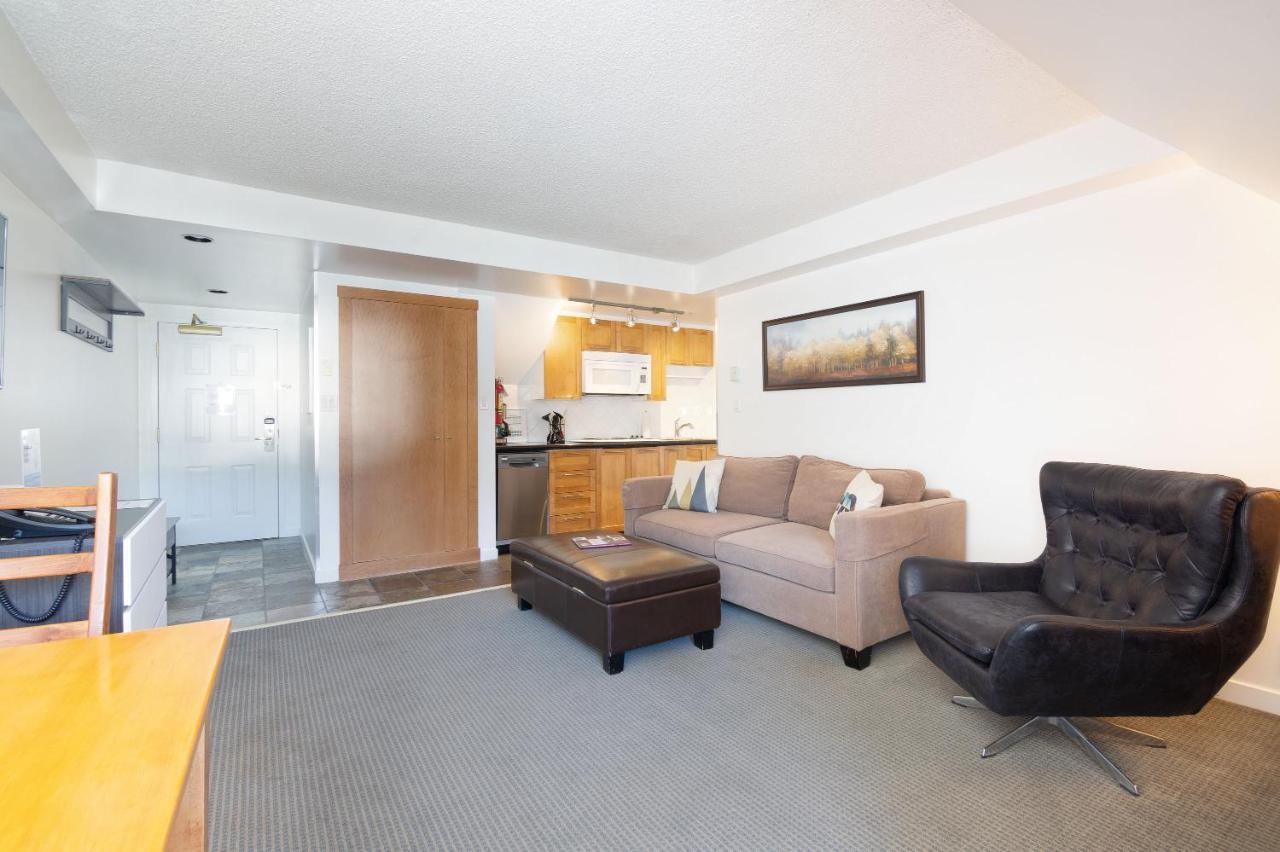 Whistler Village Centre By Latour Hotels And Resorts Exterior foto